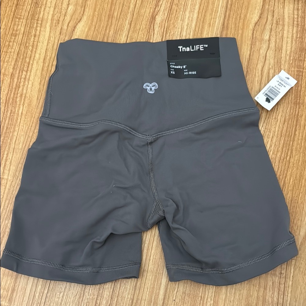 Aritzia TNA LIFE biker Shorts